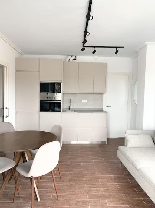 Апартаменты Atico Con Esplendida Terraza Комильяс Экстерьер фото